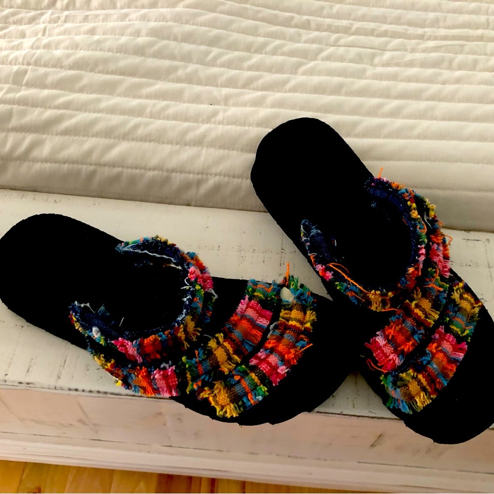 Muk Luk sandals